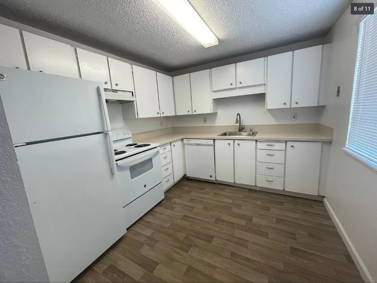 Lindbrook Apartments Image 1