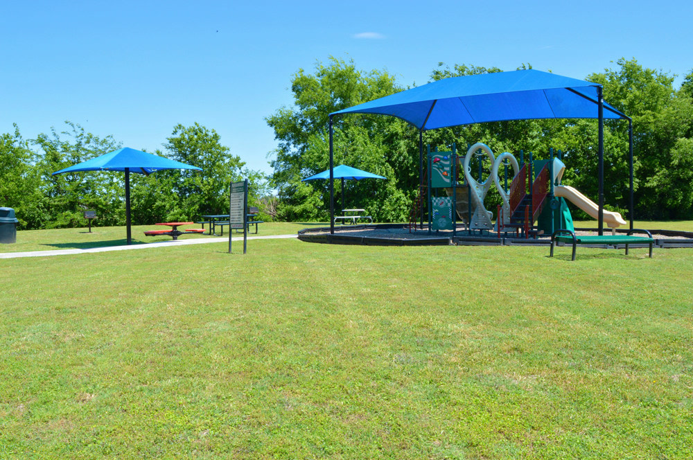 Country Village of Bonham Image 18