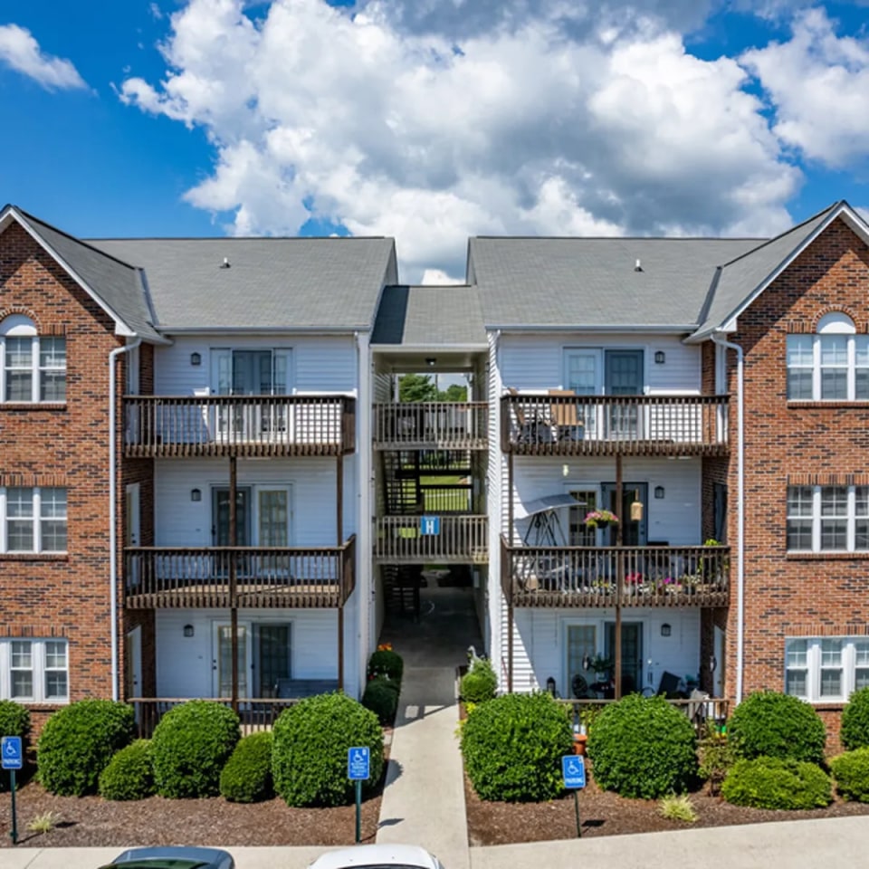 Bradley Hills Image 18