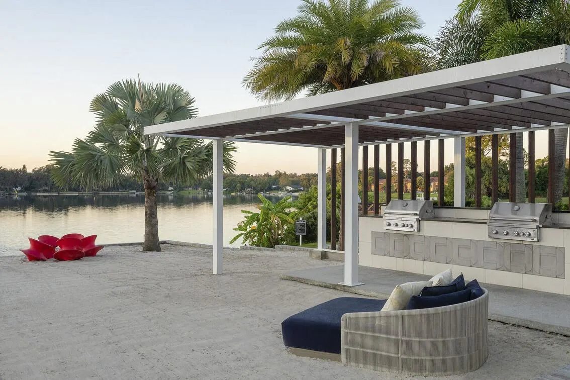 Lakeside Villas Image 13
