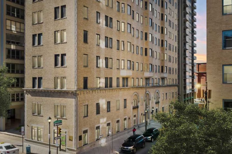 222 Rittenhouse Image 34