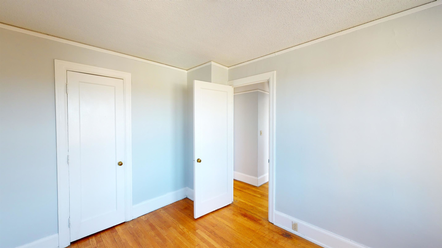 1165 Delaware Image 8