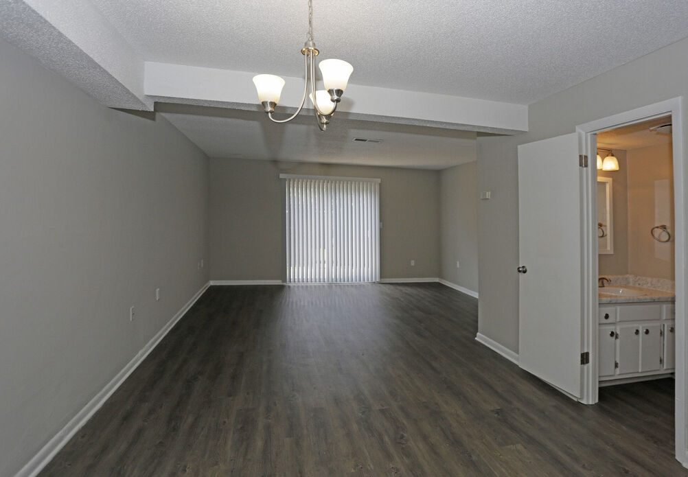 Copperfield Apartments Image 6