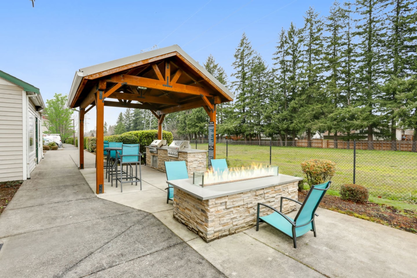 The Landings at Morrison Apartments Image 13