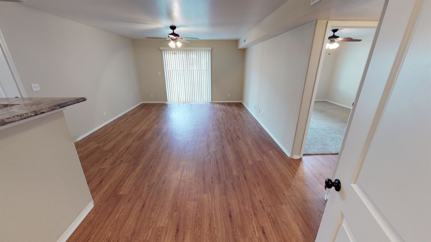 Metro Plex Apartments Image 15