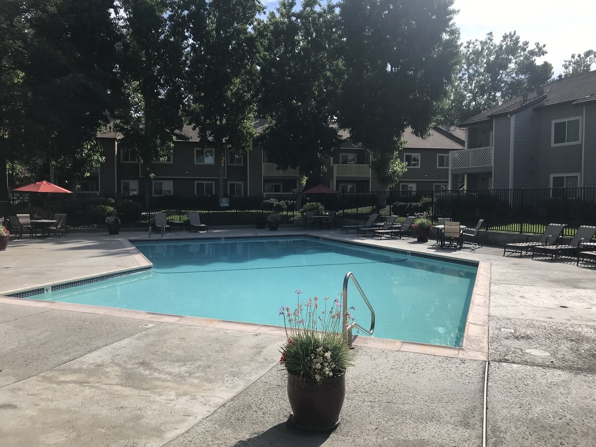 Amberwood Apartments Image 2