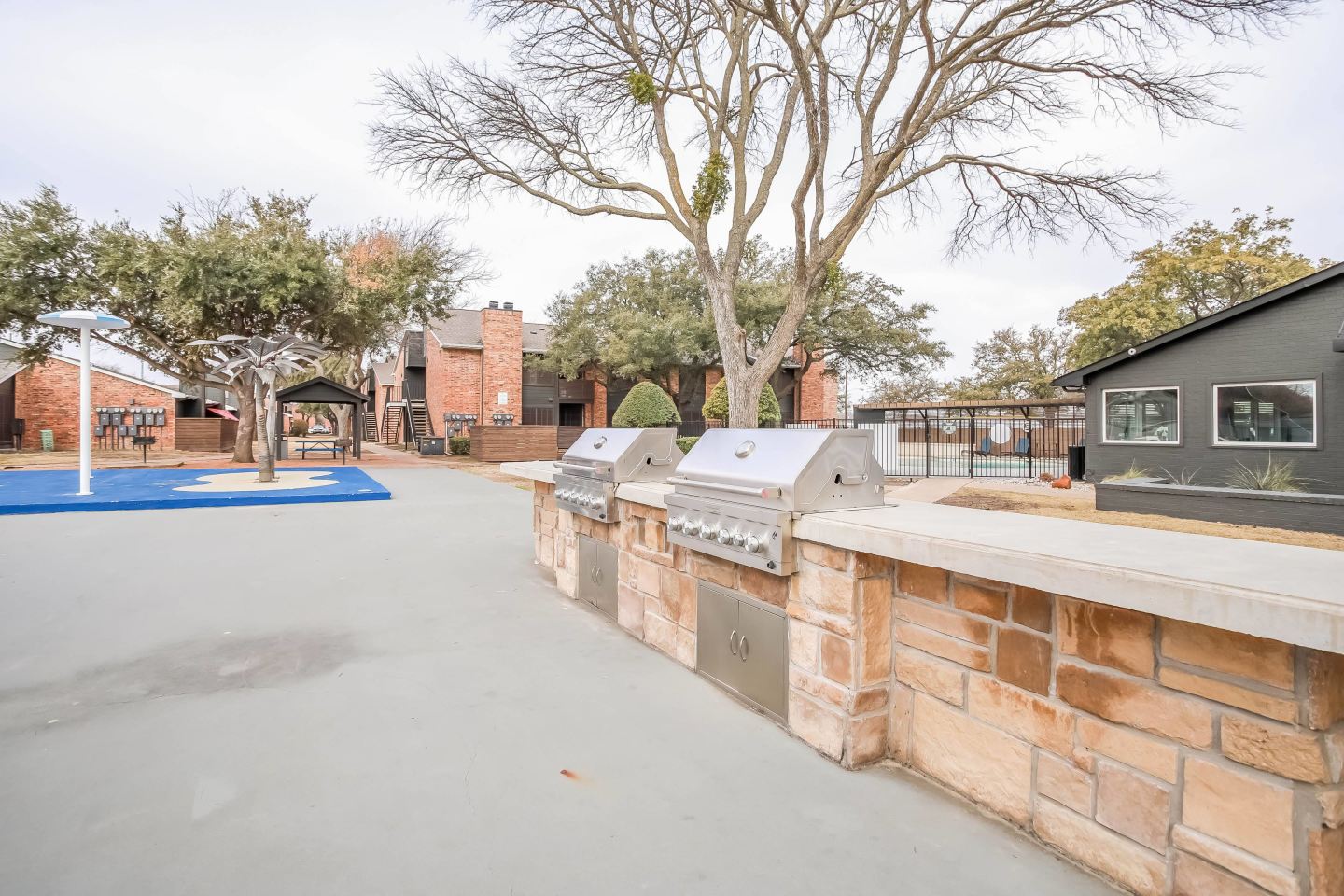 Oakline Apartments Image 6