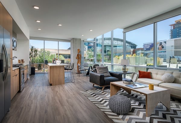 Adeline Luxury Living Image 6