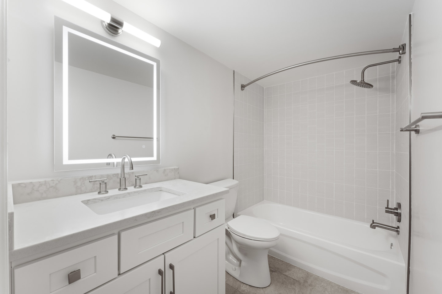 Riverside Apartments Image 33
