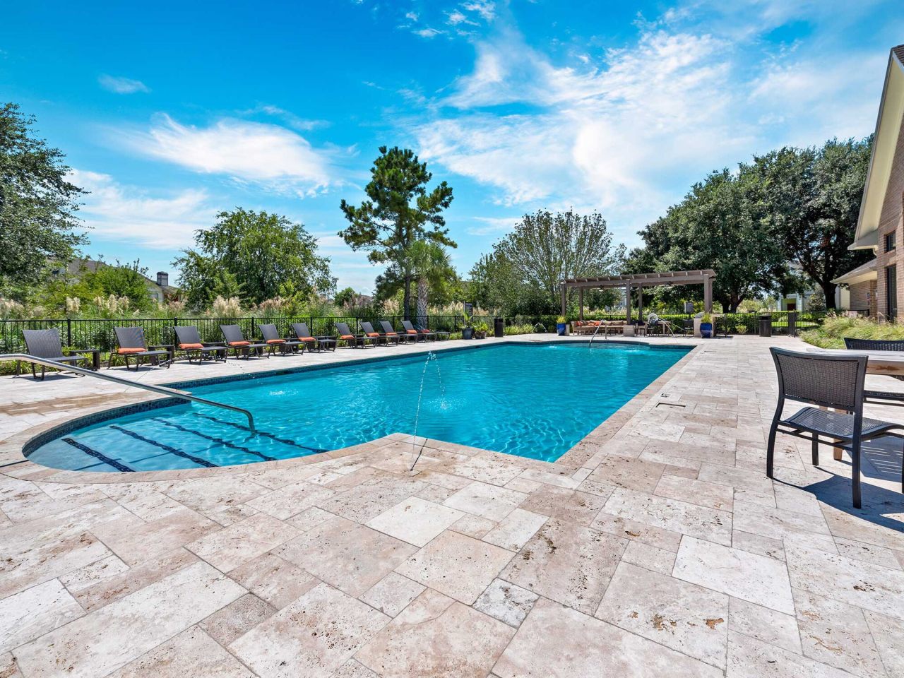 The Crescent at Country Club Image 22