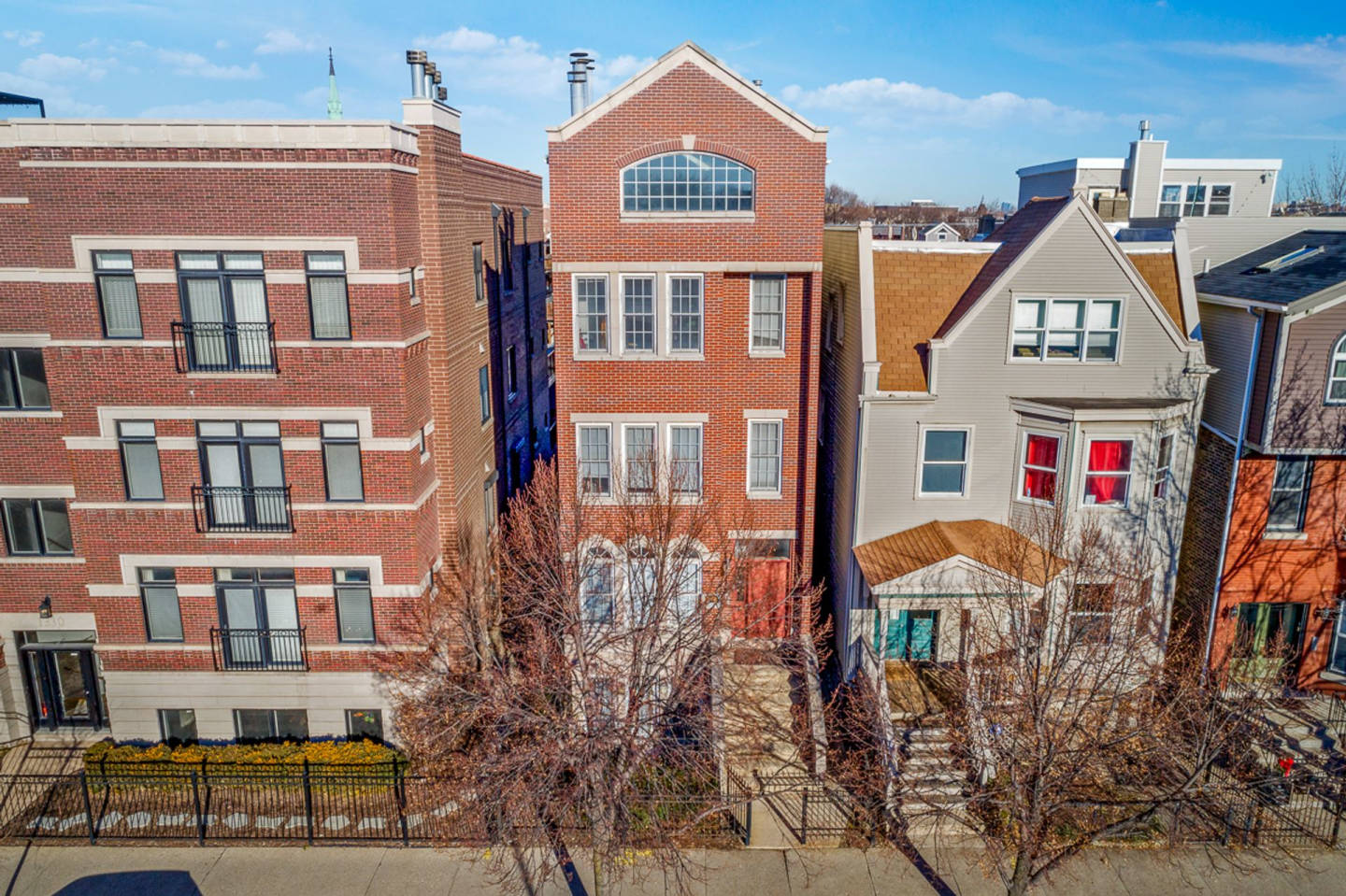 1326 W Diversey Image 1