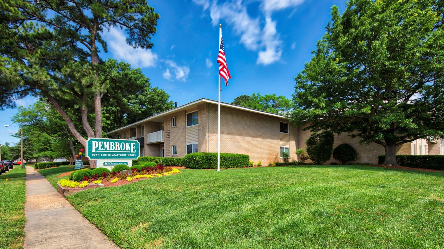 Pembroke Town Center Apartments Image 16