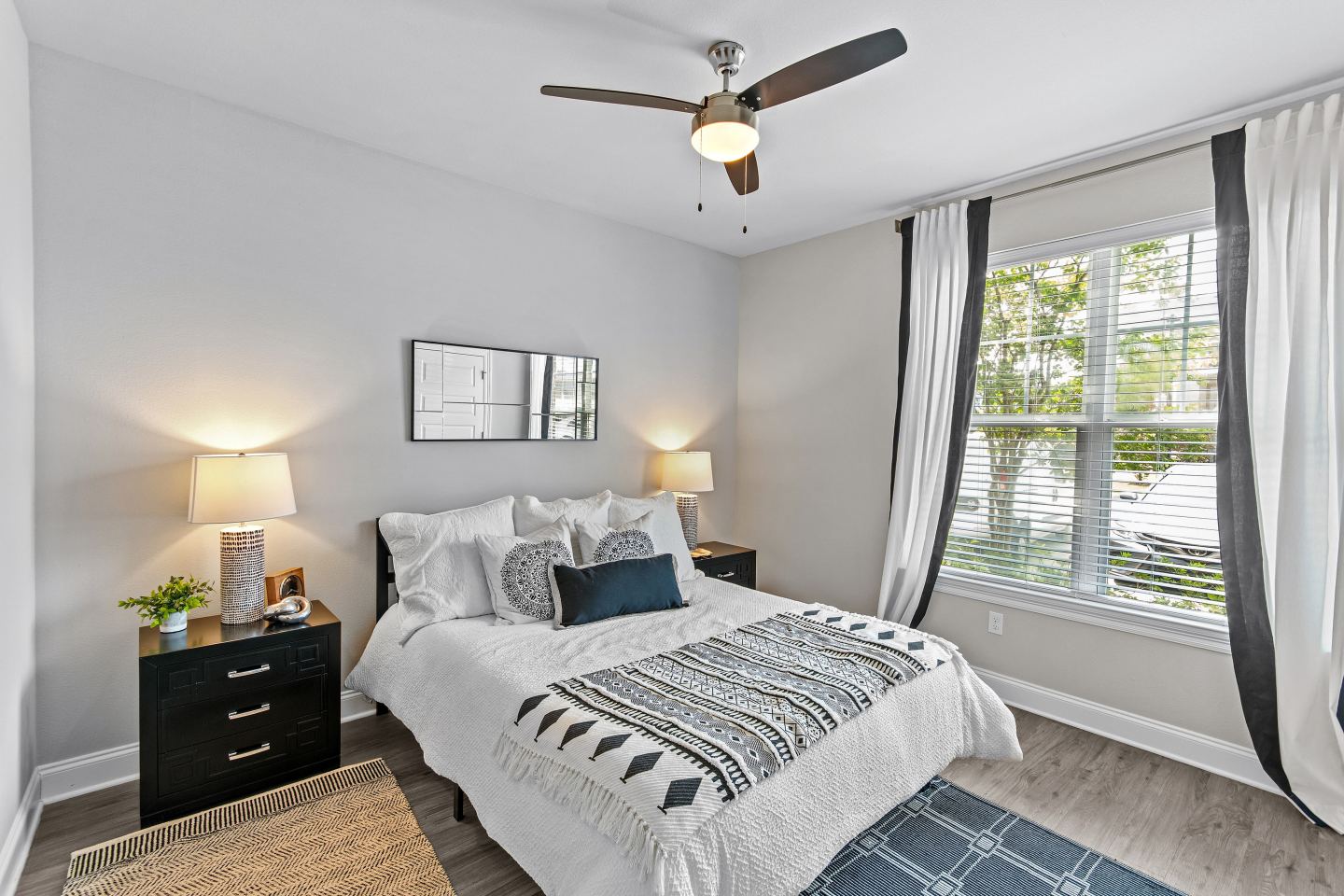 The Heights Luxury Apartments Image 9