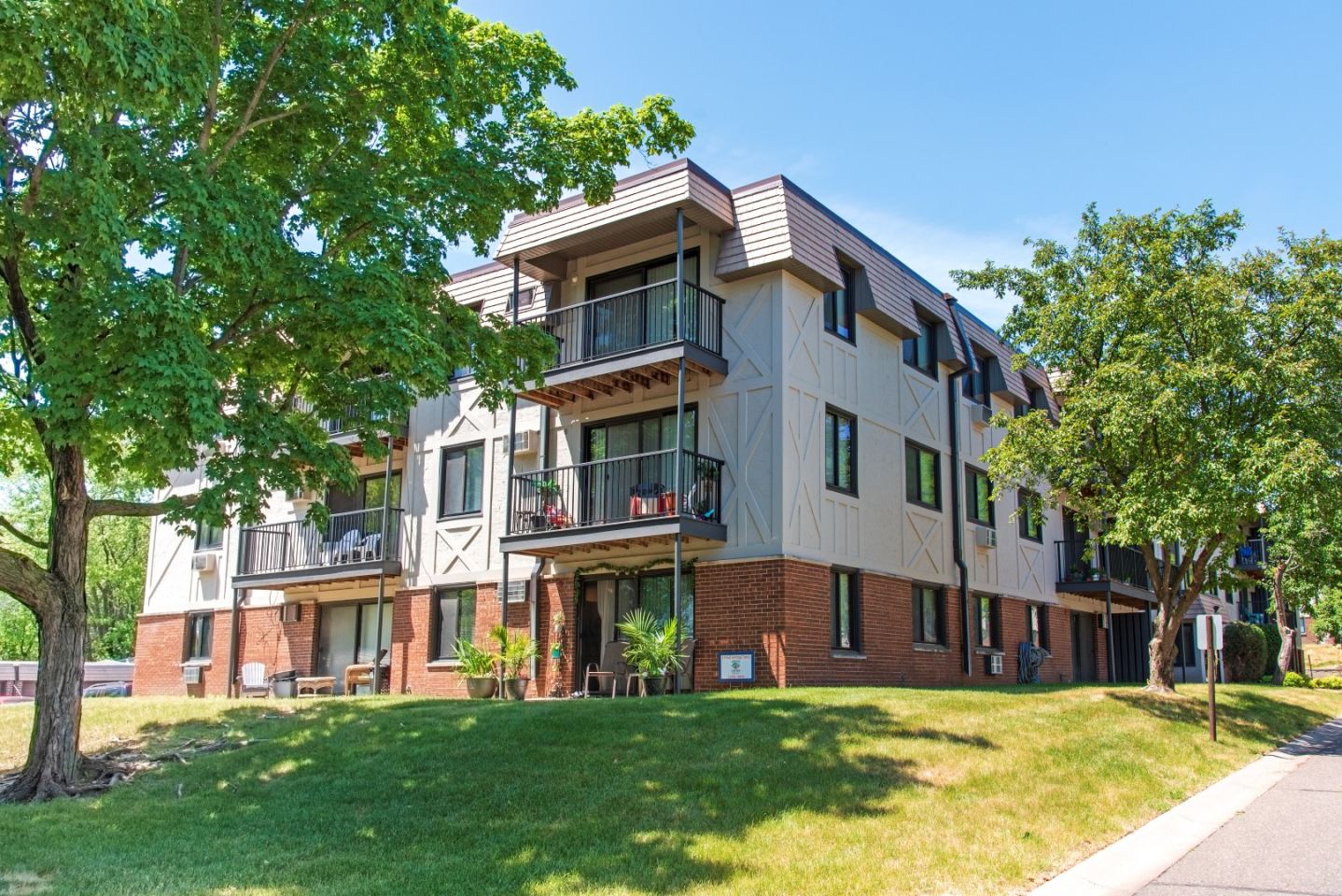 Oakdale Apartments of West St. Paul Image 14
