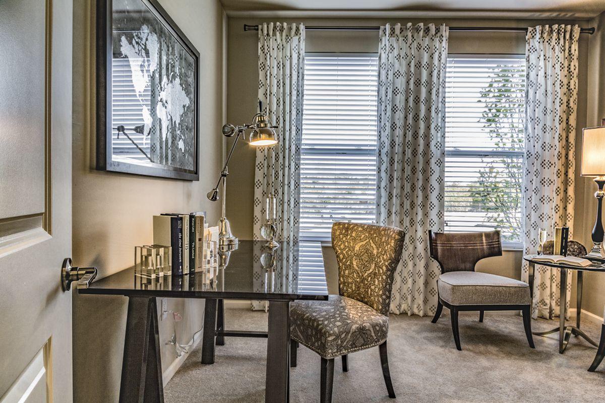 Alinea Town and Country Image 24