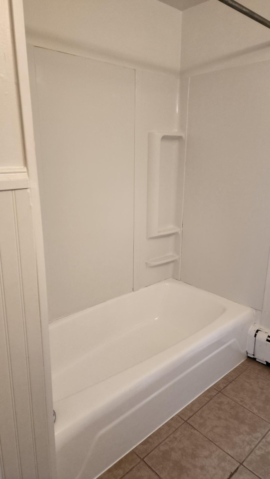 Country Club Apartments Image 11