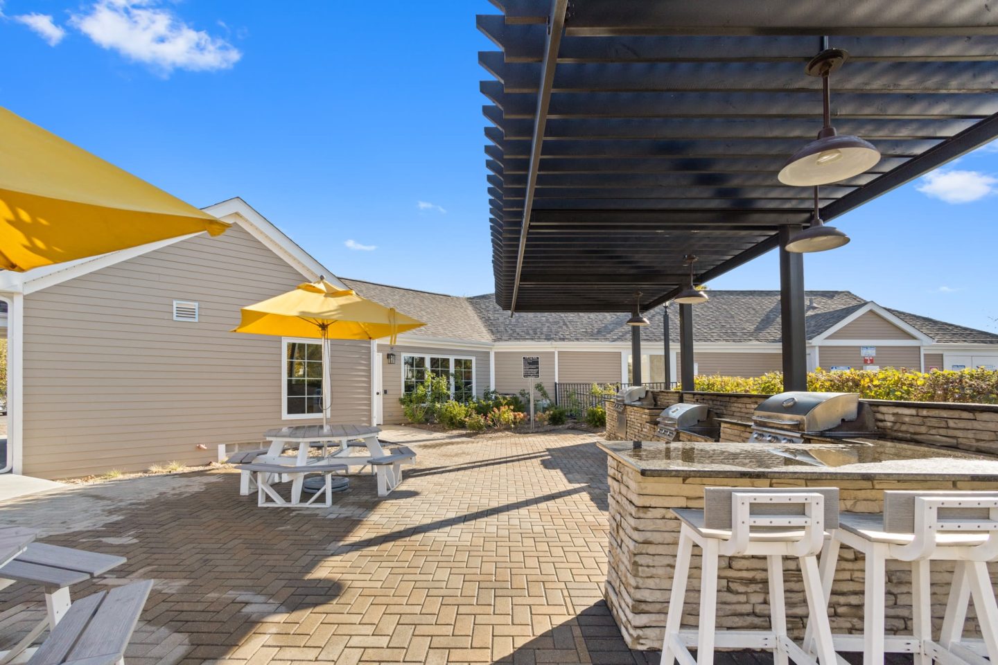 ExecuStay Avalon at Poplar Creek Image 24