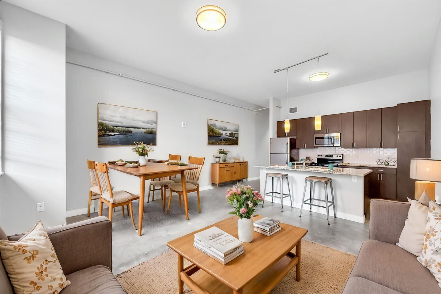 R & T Lofts Image 9