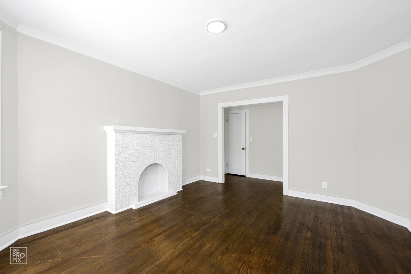 7609 S Coles Image 13
