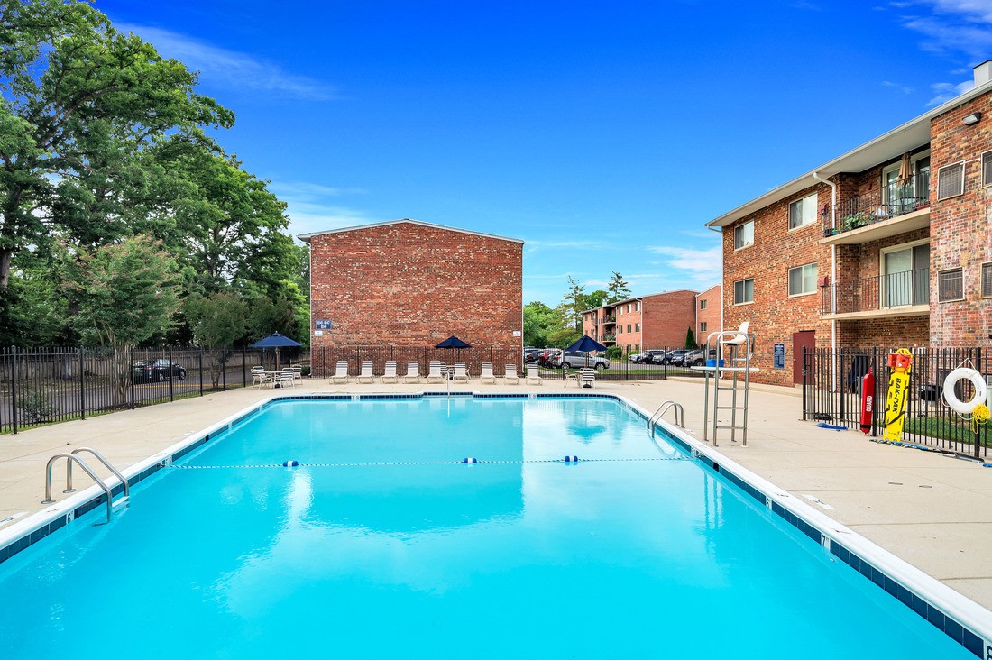 Washington Square Apartments Image 27
