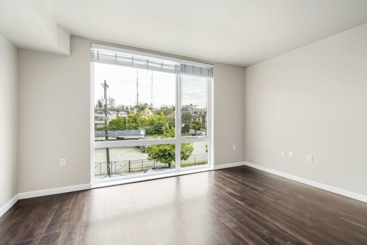 1711 Apartments Image 37