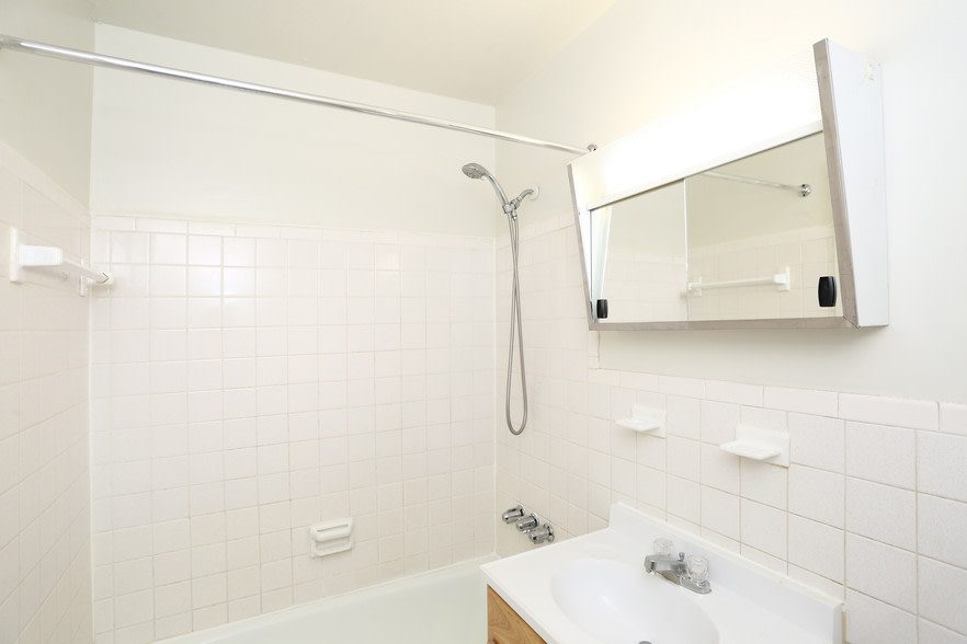 Summer Hill Apartments Image 16