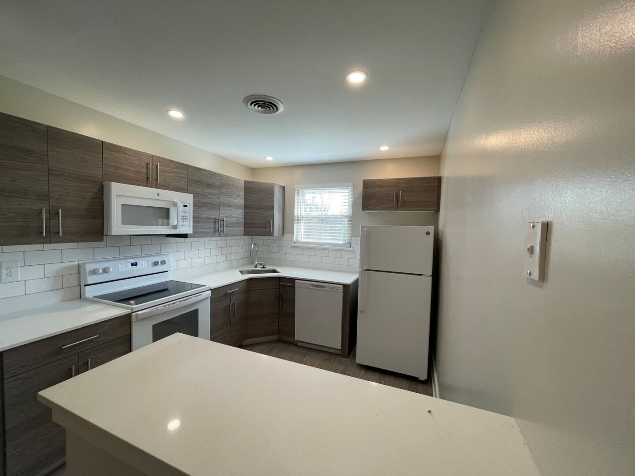 Hillside Apartments Image 1