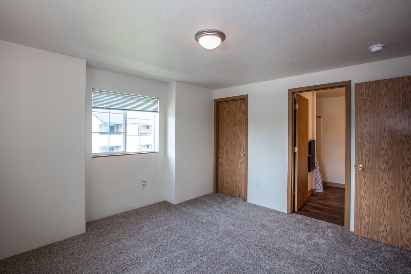 Farr Court Apartments Image 7