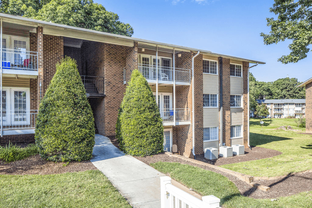 Grand Arbor Reserve Apartment Homes Image 38