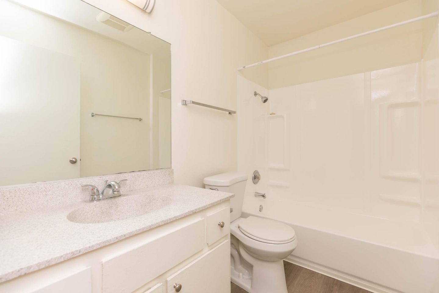 Highland Creek Apartment Homes Image 22
