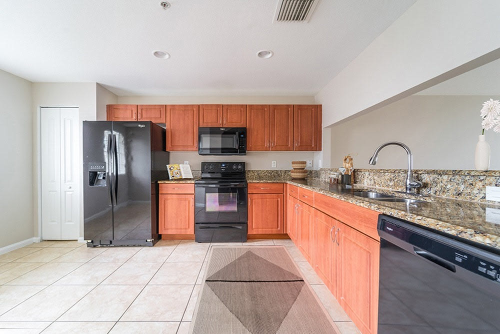 Amberton Luxury Townhomes Image 6