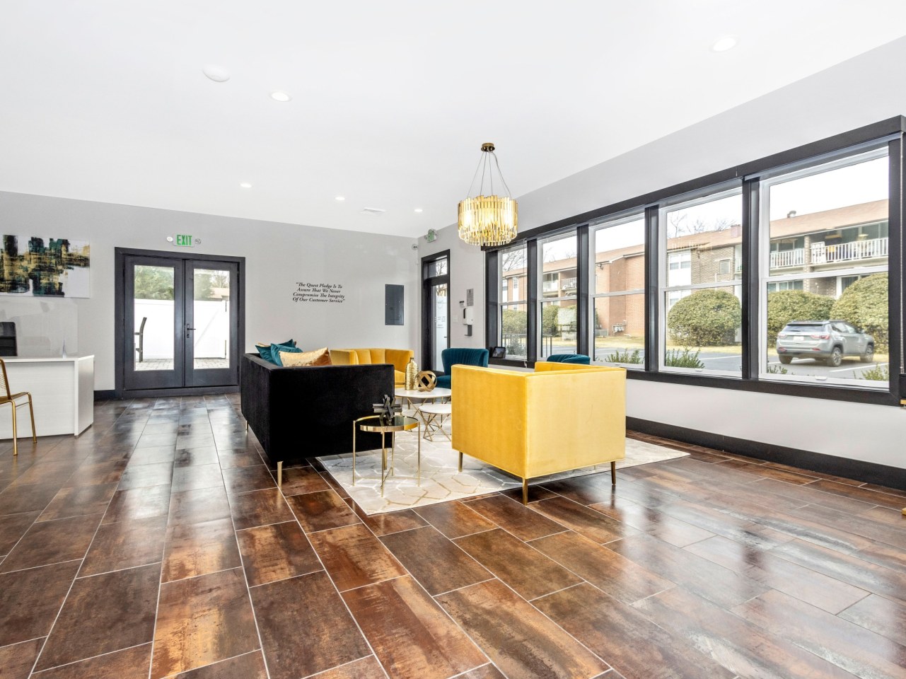 209 at Pickwick Apartments Image 3