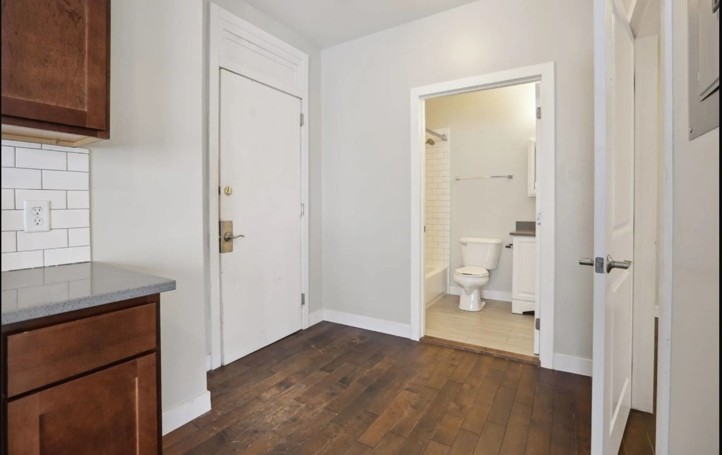 1524 Lasalle Avenue Image 7