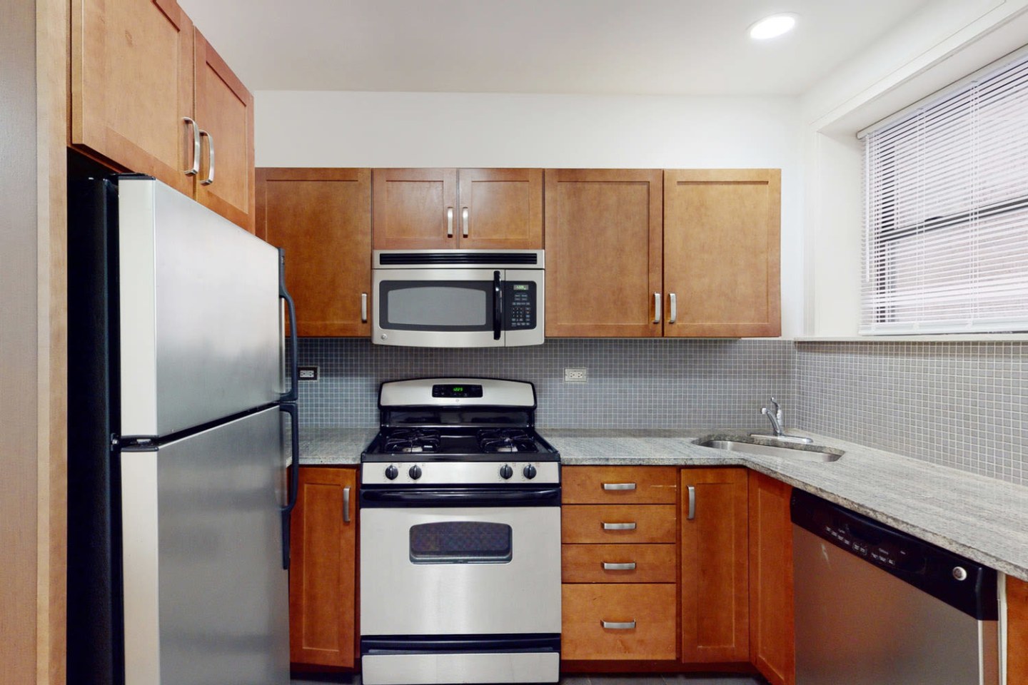 5234-5244 S. Ingleside Ave. Image 3