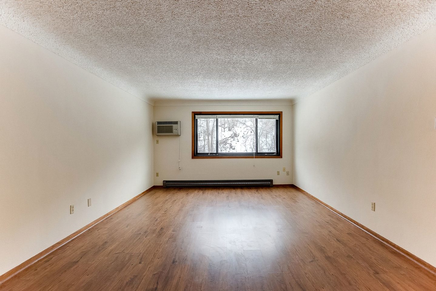 Mark Court Apartments Image 33