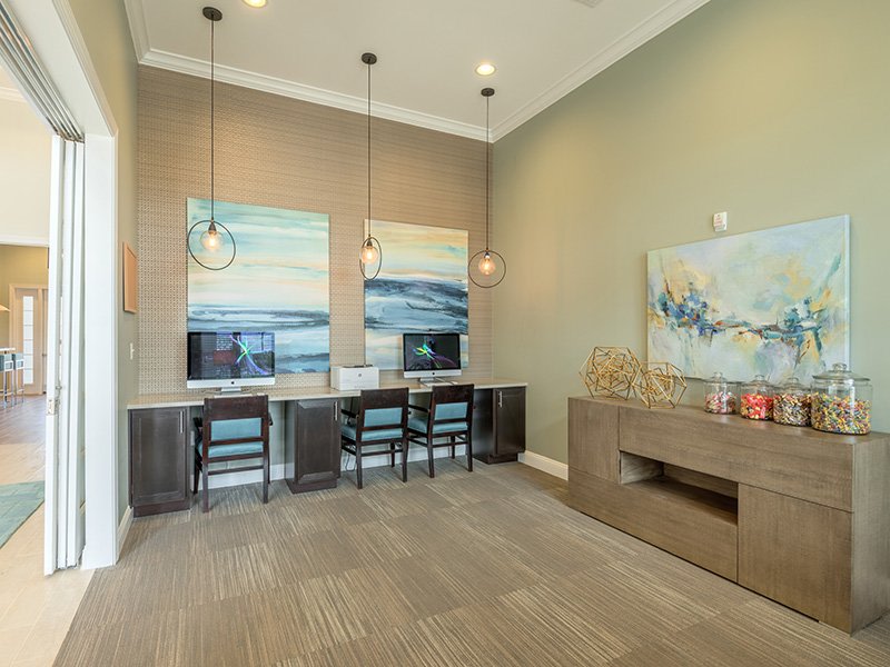 Atlantic on the Avenue Image 14