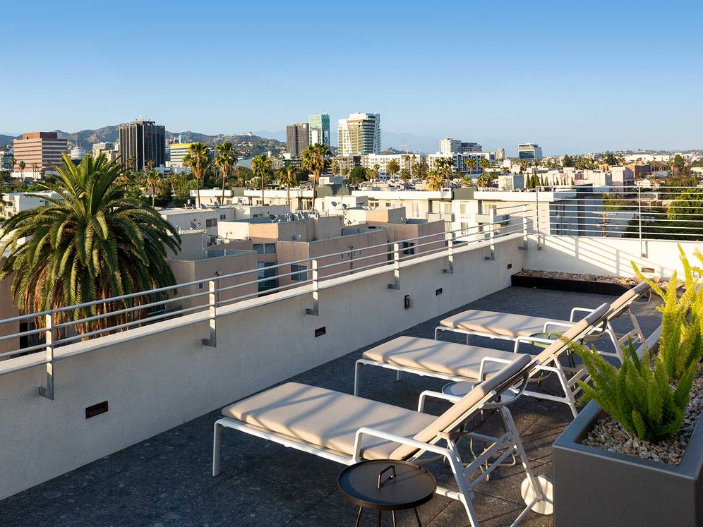 AVA Hollywood at La Pietra Place Image 35