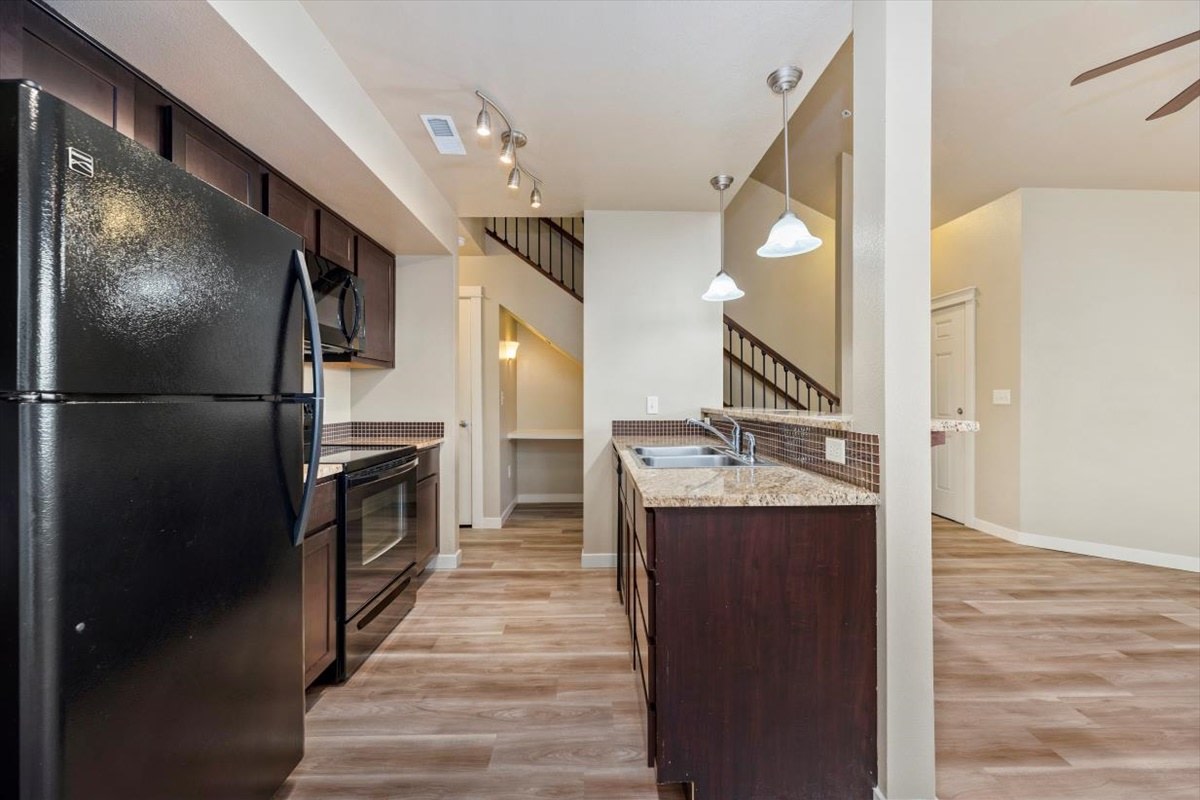 Bowery Point Townhomes Image 47