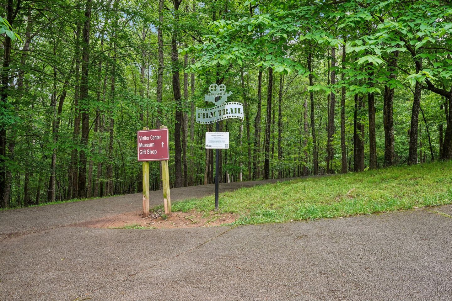 Wesley Hampstead at Douglasville Image 5
