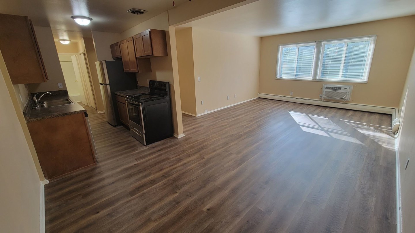 Park Village Image 14