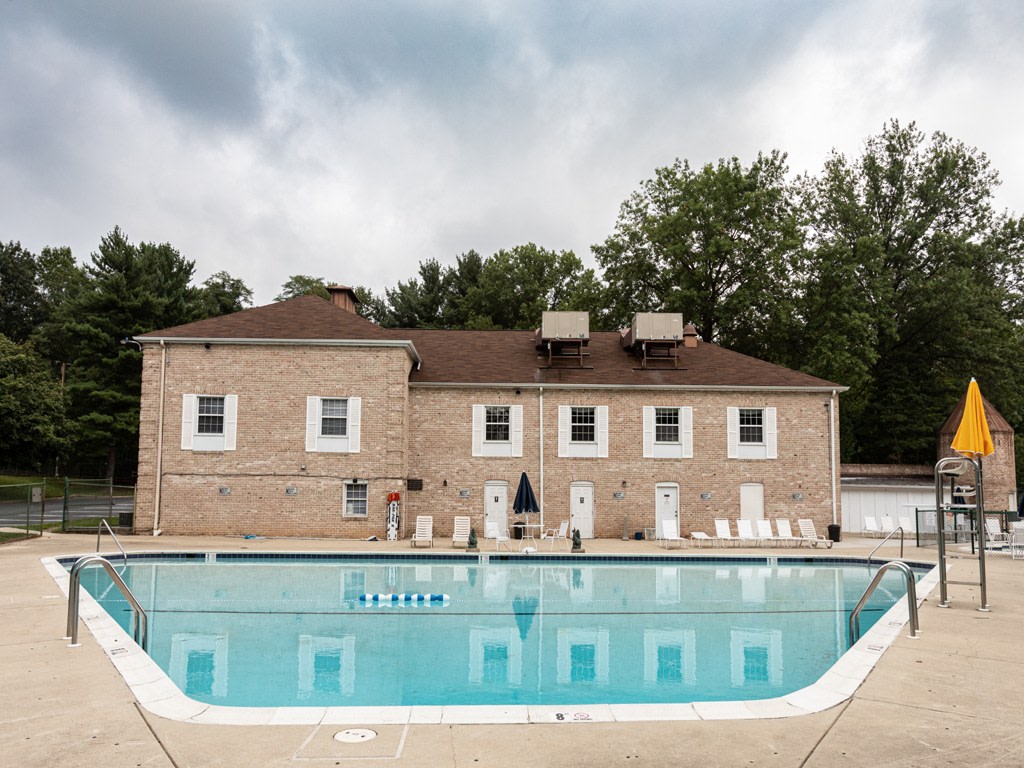 The Brittany Apartments Image 2