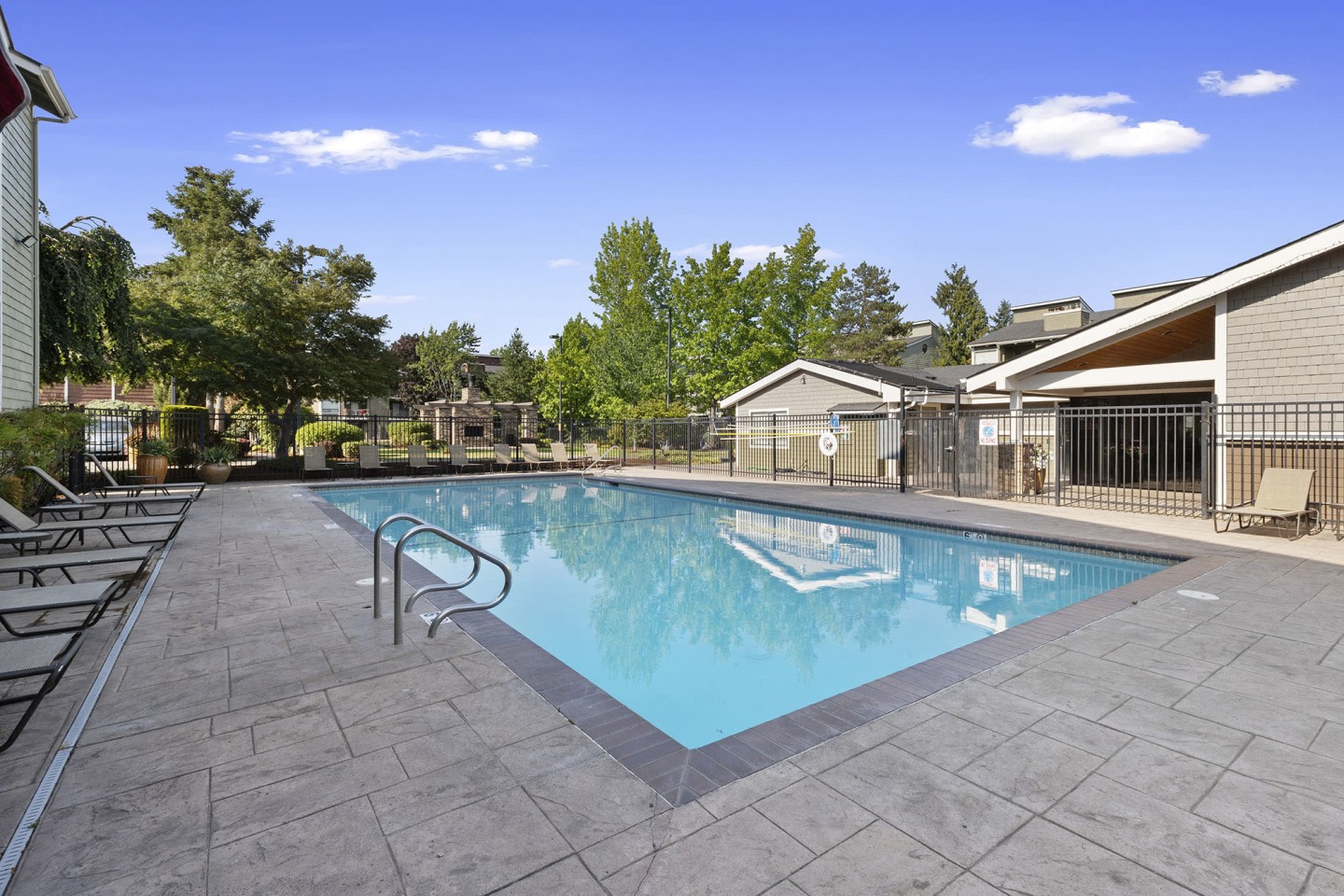 Waterbrook Lofts and Apartments Image 1