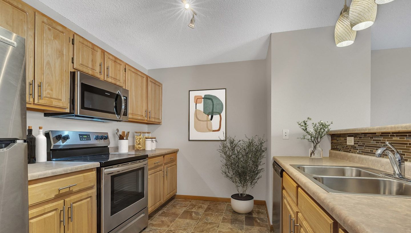 Grand Gateway Apartment Homes Image 7