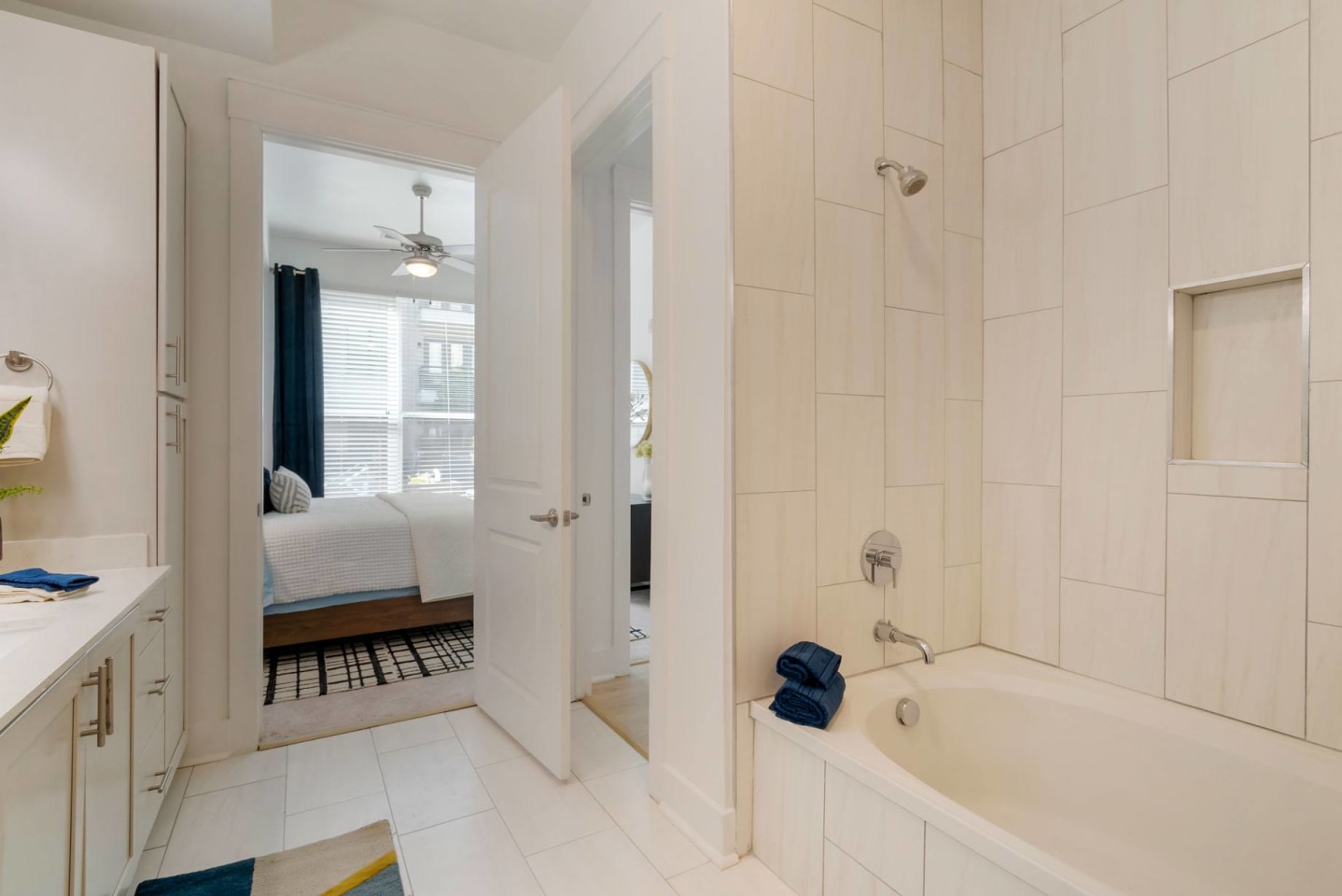 Allure Apartments Image 15