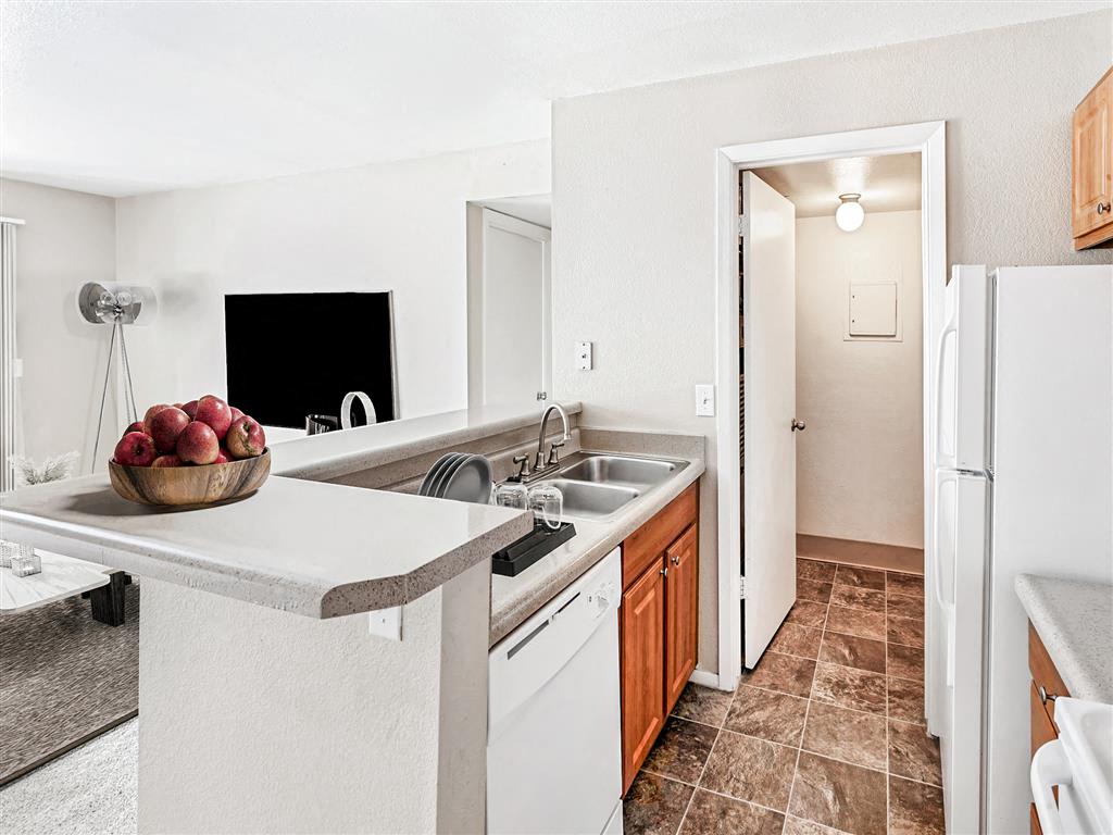 James Pointe Apartments Image 25