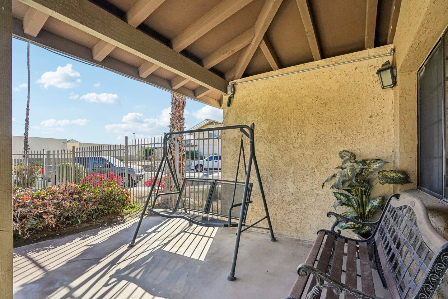 Desert Fountains at Palm Desert Apartments Image 5