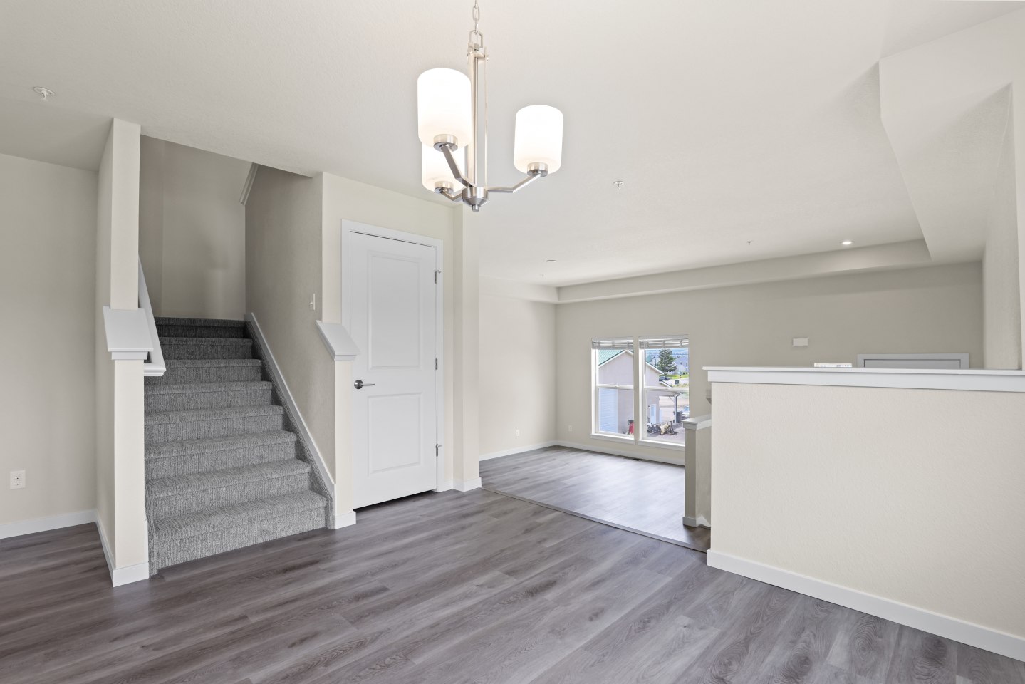 Pine Drive Townhomes Image 44