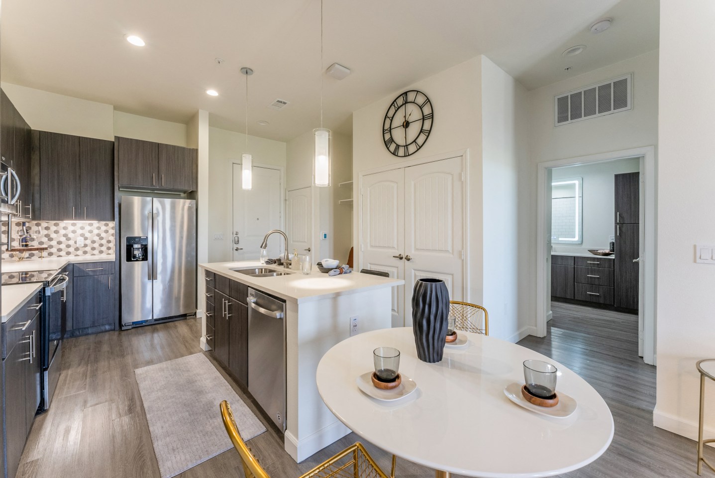 The Residences at 3000 Bardin Image 5