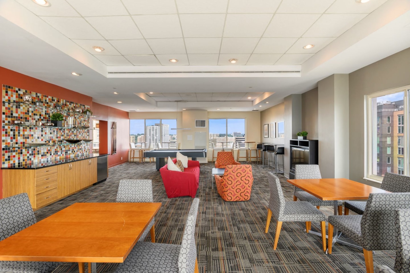 Lenox Club Image 34