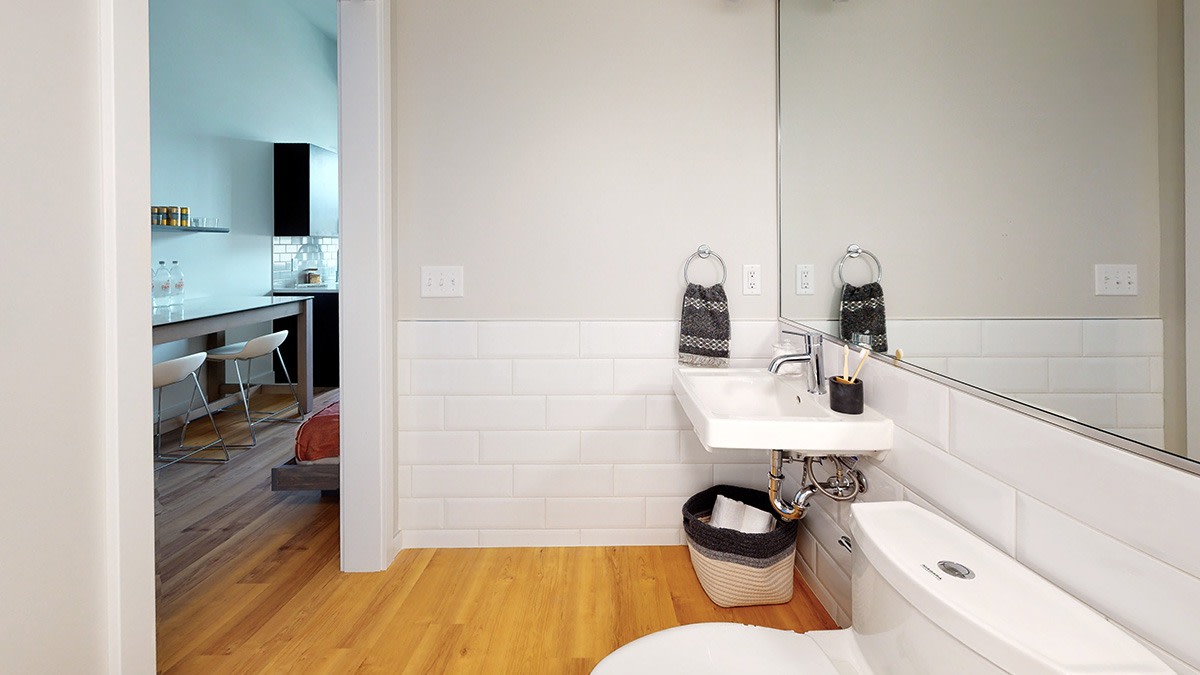Studio 135 Image 9